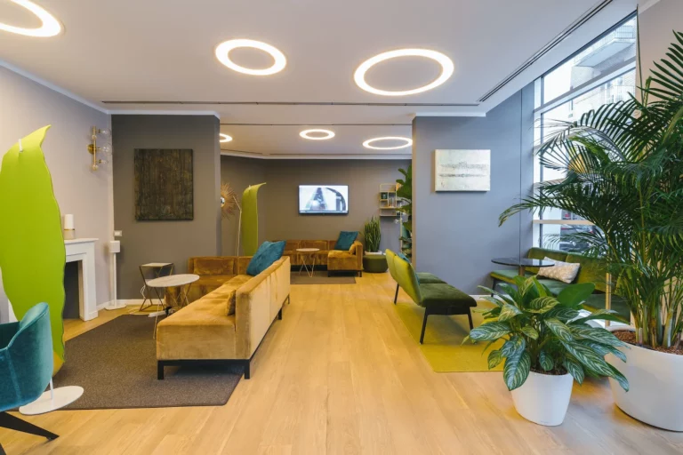 【遙距工作】銀行CEO要求員工於辦公室工作，是為了保障心理健康？