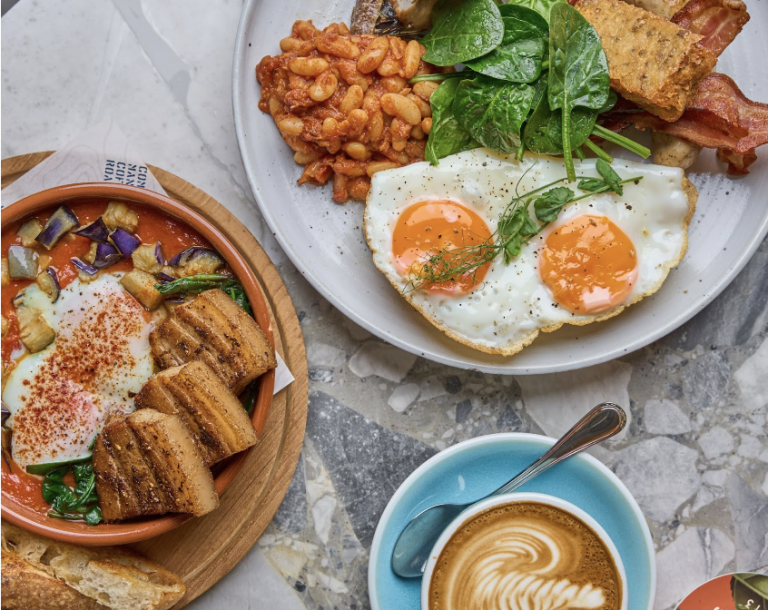 Common Man Coffee Roasters 呈獻香港國際七人欖球賽週末限定早晨歡樂時光 低至港幣$48即享啤酒或指定雞尾酒 盡情狂歡！