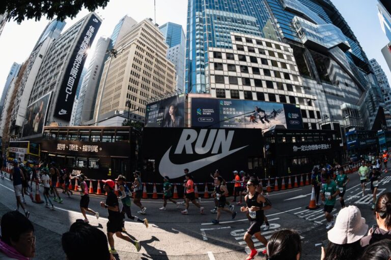 Nike 與香港跑手同行 賽道上激勵語句推動跑手成爲更強大的自己